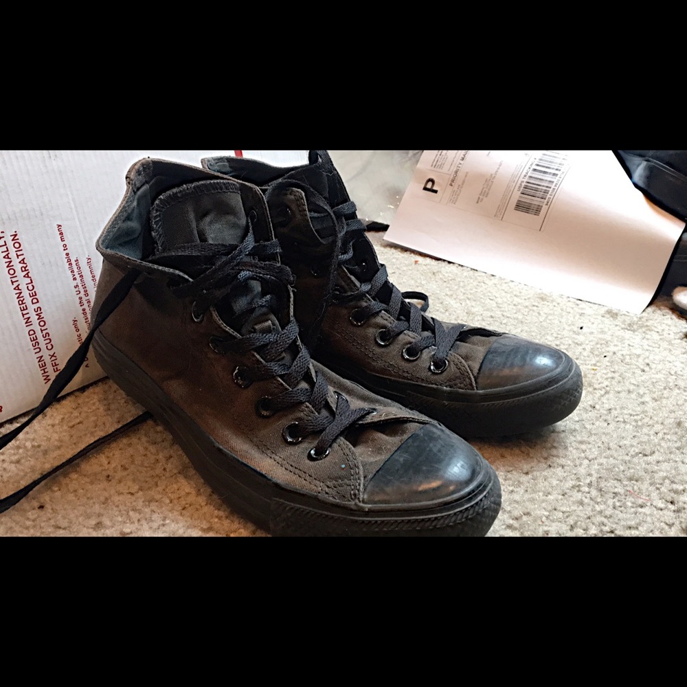 All black converse